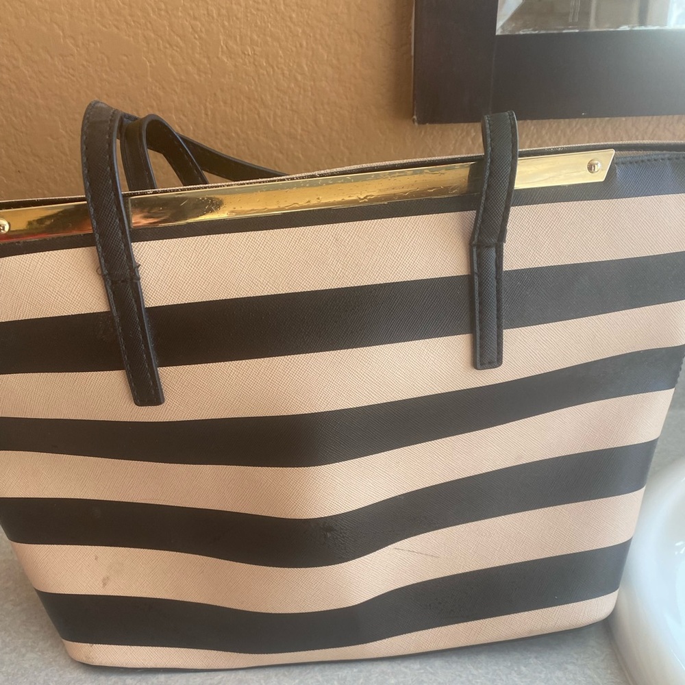 Also brand handbag/purse